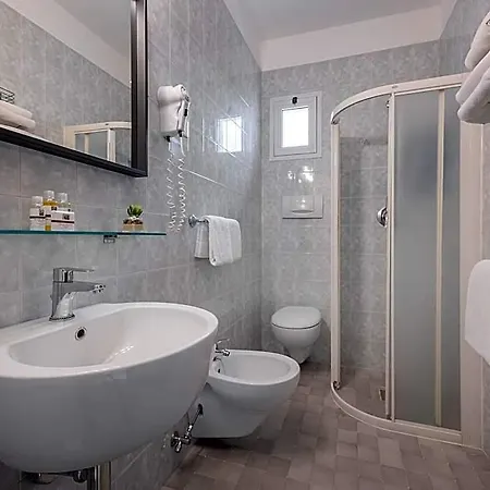 Hotel Portofino 3*